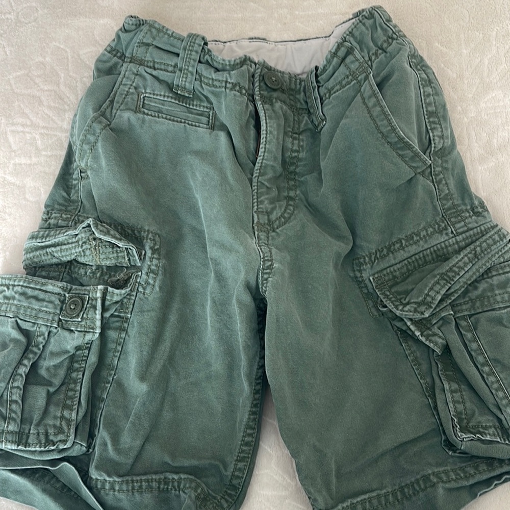 Gap size 7 buys cargo shorts